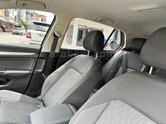 2025 MODEL 1.5 e-Tsı GOLF 12.000 KM HATASIZ NARDO GRİ