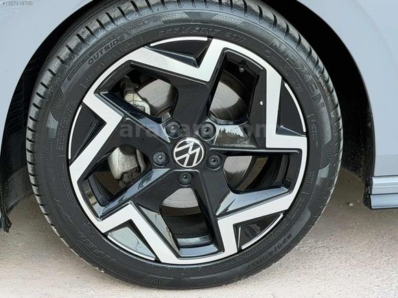 2024 MODEL BOYASIZ SERVİS BAKIMLI 51 BİN KM de R-LİNE GOLF 8.5