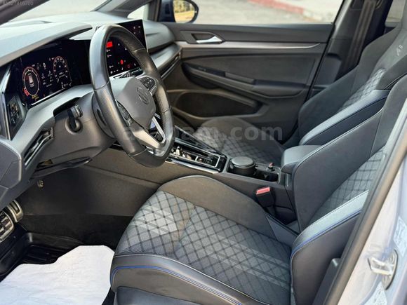 2024 MODEL BOYASIZ SERVİS BAKIMLI 51 BİN KM de R-LİNE GOLF 8.5