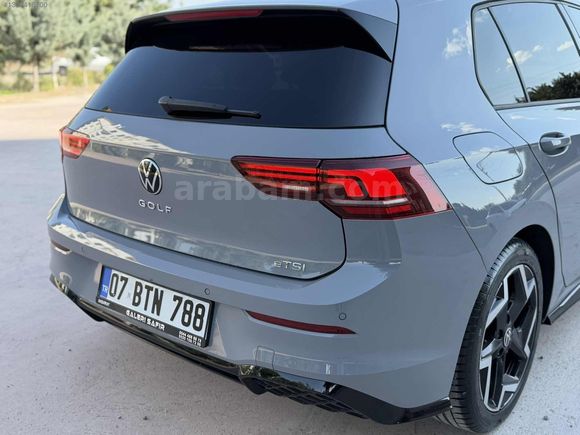 2024 MODEL BOYASIZ SERVİS BAKIMLI 51 BİN KM de R-LİNE GOLF 8.5