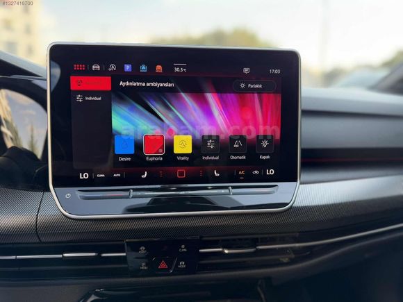 2024 MODEL BOYASIZ SERVİS BAKIMLI 51 BİN KM de R-LİNE GOLF 8.5
