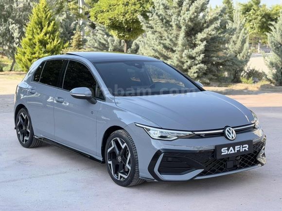 2024 MODEL BOYASIZ SERVİS BAKIMLI 51 BİN KM de R-LİNE GOLF 8.5