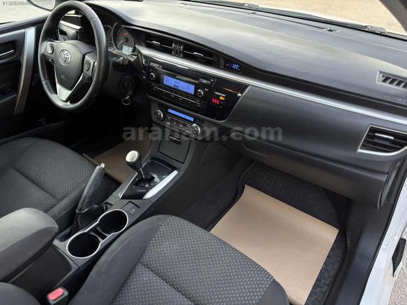 //HK AUTO//TOYOTA COROLLA 1.4 D-4D ACTİVE BOYASIZ BAKIMLI
