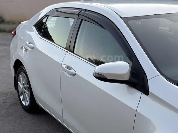 //HK AUTO//TOYOTA COROLLA 1.4 D-4D ACTİVE BOYASIZ BAKIMLI