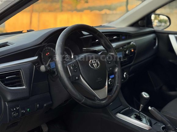 //HK AUTO//TOYOTA COROLLA 1.4 D-4D ACTİVE BOYASIZ BAKIMLI