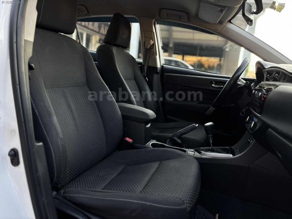 //HK AUTO//TOYOTA COROLLA 1.4 D-4D ACTİVE BOYASIZ BAKIMLI