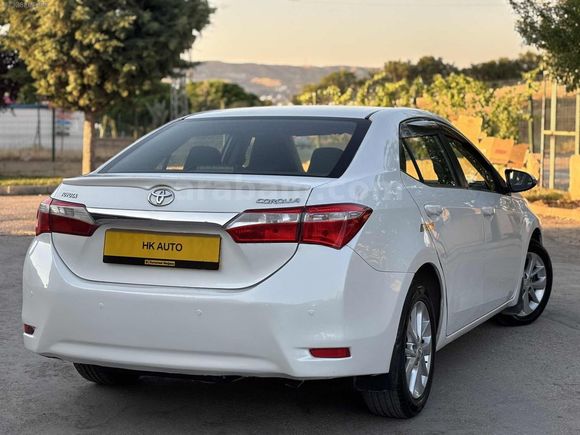 //HK AUTO//TOYOTA COROLLA 1.4 D-4D ACTİVE BOYASIZ BAKIMLI