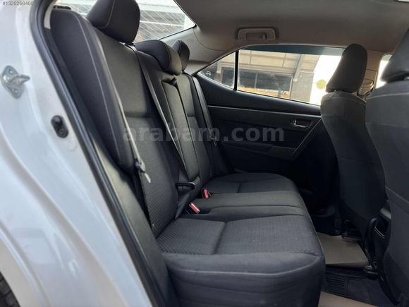 //HK AUTO//TOYOTA COROLLA 1.4 D-4D ACTİVE BOYASIZ BAKIMLI
