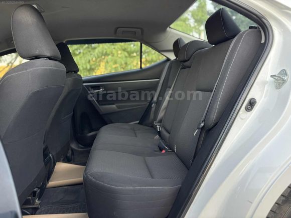 //HK AUTO//TOYOTA COROLLA 1.4 D-4D ACTİVE BOYASIZ BAKIMLI
