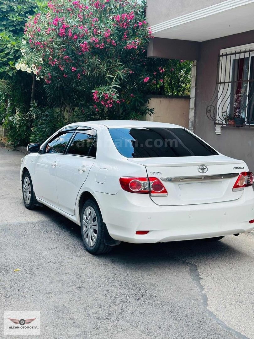 Galeriden Toyota Corolla 1.4 D-4D Comfort 2010 Model Sakarya 313.000 km Beyaz 5
