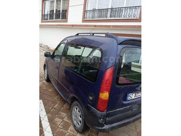 Sahibinden Renault Kangoo 1.4 RNA 2000 Model
