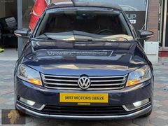 HATASIZ-DEĞİŞENSİZ-191.00 Km-Passat 1.4 BlueMotion-Comfortline