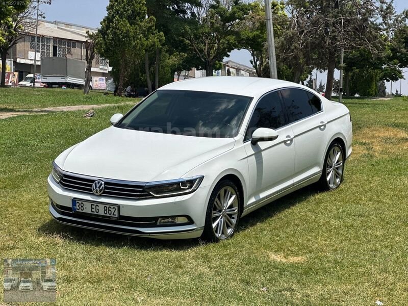 Galeriden Volkswagen Passat 1.4 TSi BlueMotion Highline 2016 Model Gaziantep 172.000 km Beyaz
