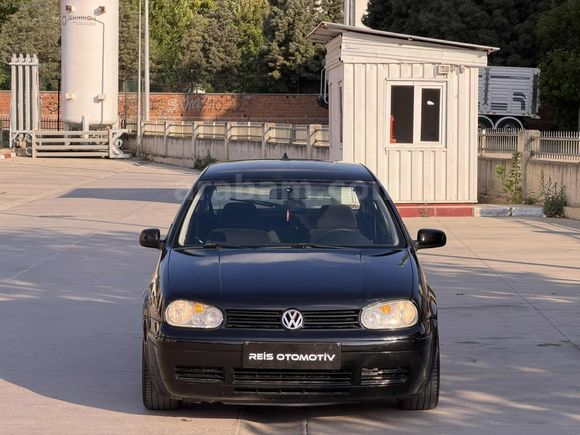 98 Model Golf 1.6 Benzin LPG Klimalı