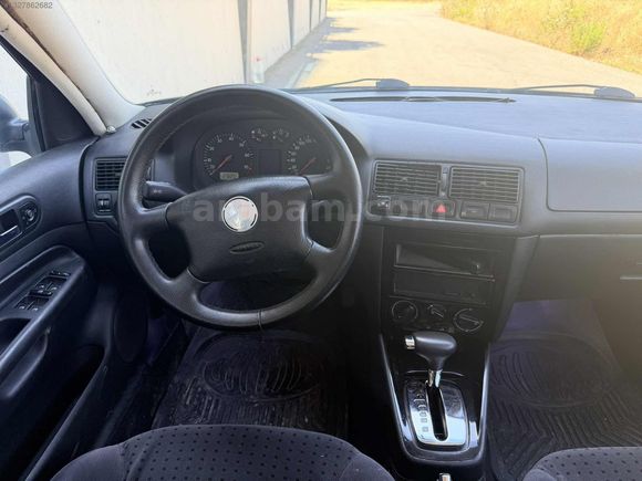 ZER CAR VW GOLF OTOMATİK 220.000 KM
