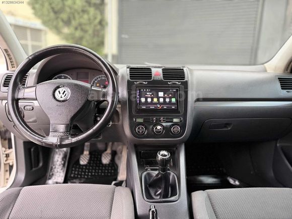 GOLF 5 1.6 COMFORTLİNE DÜZ MOTOR