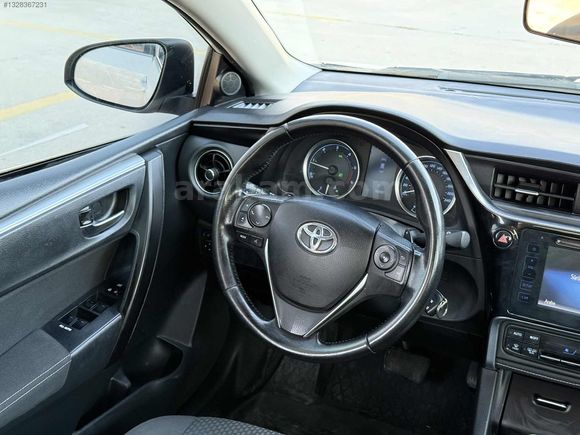 BUDAKOĞLU'ndan TOYOTA COROLLA OTOMATİK 1.4 D-4D