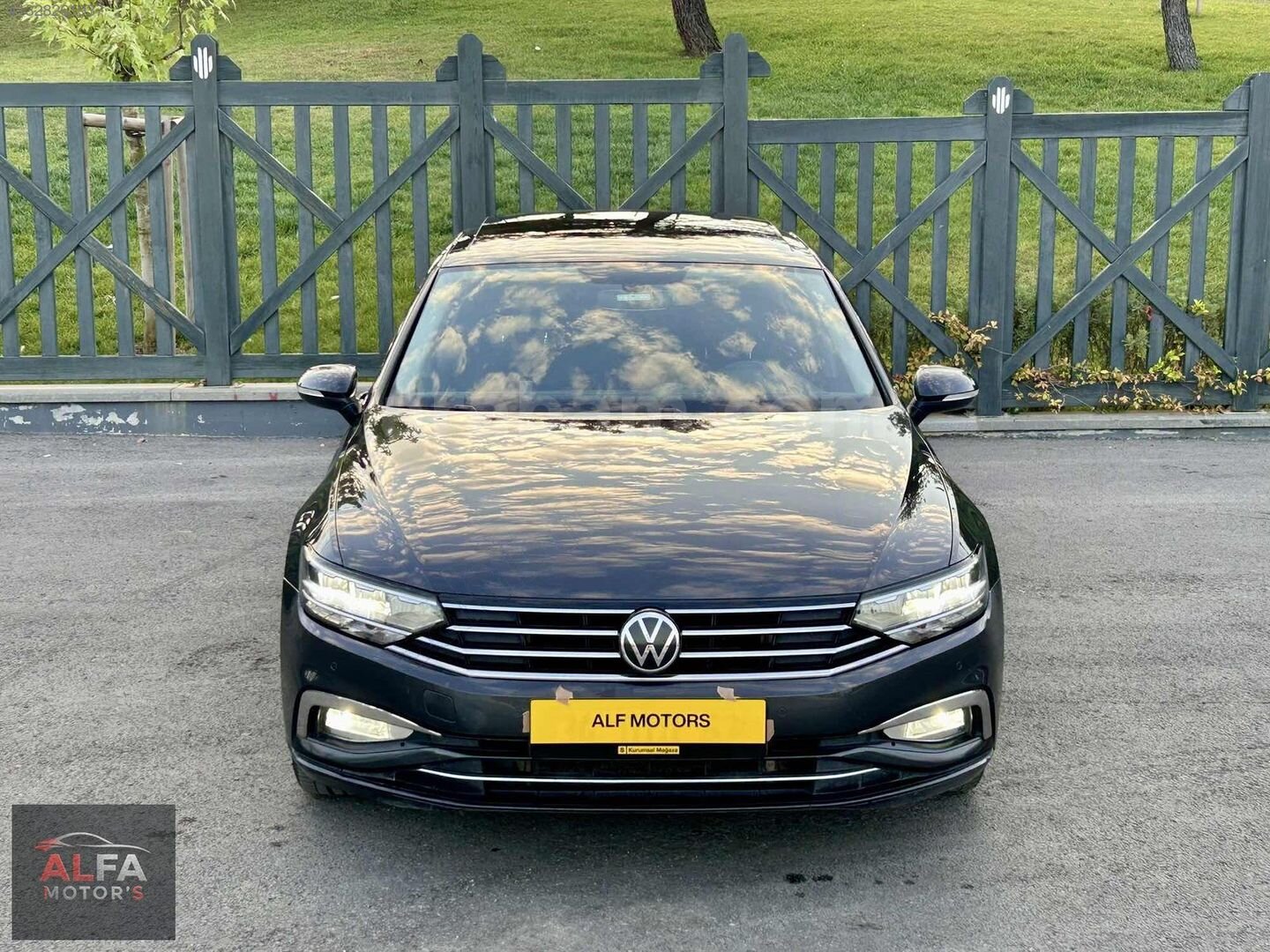 Galeriden Volkswagen Passat 1.6 TDi BlueMotion Business 2020 Model İstanbul 127.000 km Gri (titanyum) 3