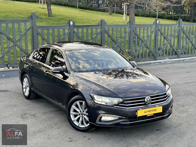 Galeriden Volkswagen Passat 1.6 TDi BlueMotion Business 2020 Model İstanbul 127.000 km Gri (titanyum)