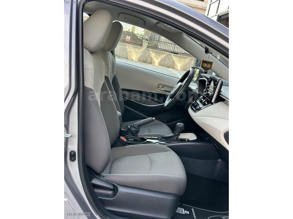 HATASIZ BOYASIZ 41 BİN KM FULL YETKİLİ SERVİS BAKIMLI GARANTİLİ