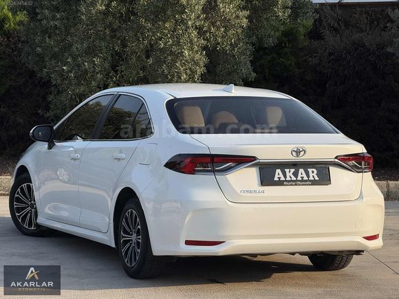 2020 1.6 VİSİON KAR BEYAZ+ÇELİK JANT+GERİ GÖRÜŞ+NAVİGASYON+LPG