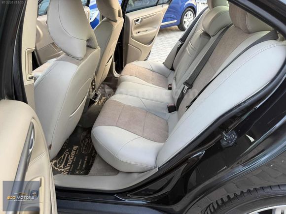 VOLVO S60 2.TURBO POWERSHİFT 180 HP DEĞİŞENSİZ TEMİZ BAKIMLI