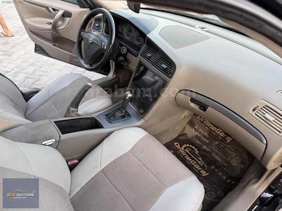 VOLVO S60 2.TURBO POWERSHİFT 180 HP DEĞİŞENSİZ TEMİZ BAKIMLI