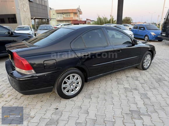 VOLVO S60 2.TURBO POWERSHİFT 180 HP DEĞİŞENSİZ TEMİZ BAKIMLI