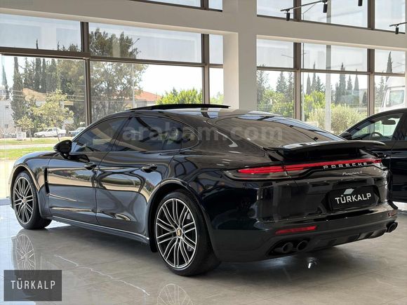 TÜRKALP PLAZA'DAN PORSCHE PANAMERA4 EXECUTİVE LONG BAYİİ HATASIZ