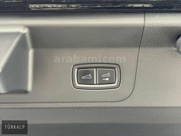 TÜRKALP PLAZA'DAN PORSCHE PANAMERA4 EXECUTİVE LONG BAYİİ HATASIZ