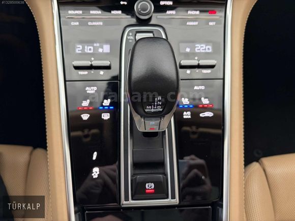 TÜRKALP PLAZA'DAN PORSCHE PANAMERA4 EXECUTİVE LONG BAYİİ HATASIZ