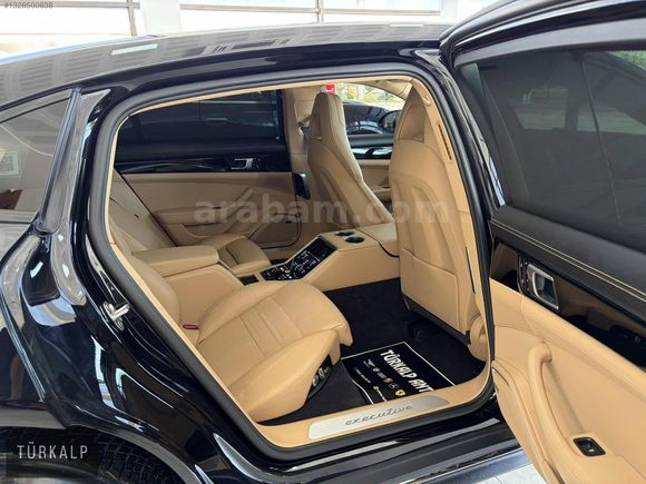 TÜRKALP PLAZA'DAN PORSCHE PANAMERA4 EXECUTİVE LONG BAYİİ HATASIZ