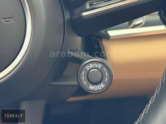 TÜRKALP PLAZA'DAN PORSCHE PANAMERA4 EXECUTİVE LONG BAYİİ HATASIZ