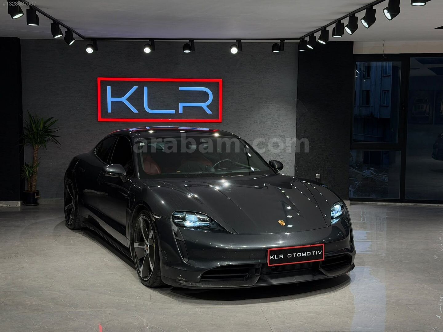 Galeriden Porsche Taycan Elektrik Turbo S 2020 Model İstanbul 81.000 km Gri 4