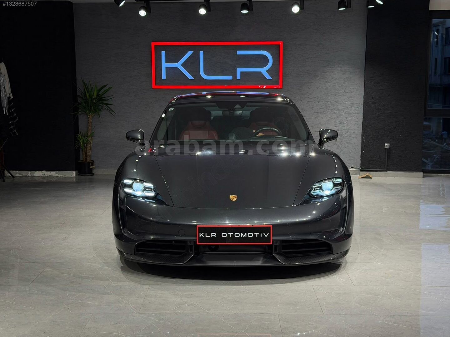 Galeriden Porsche Taycan Elektrik Turbo S 2020 Model İstanbul 81.000 km Gri 2