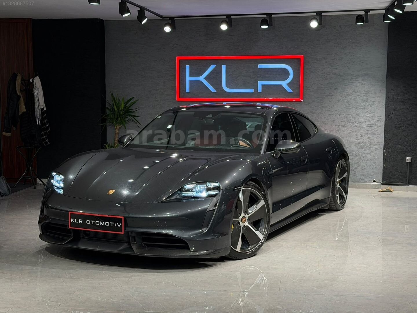 Galeriden Porsche Taycan Elektrik Turbo S 2020 Model İstanbul 81.000 km Gri 7