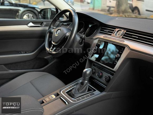 TOPÇU GALERİ KADIKÖY / MAKYAJLI TABLET EKRAN PASSAT /