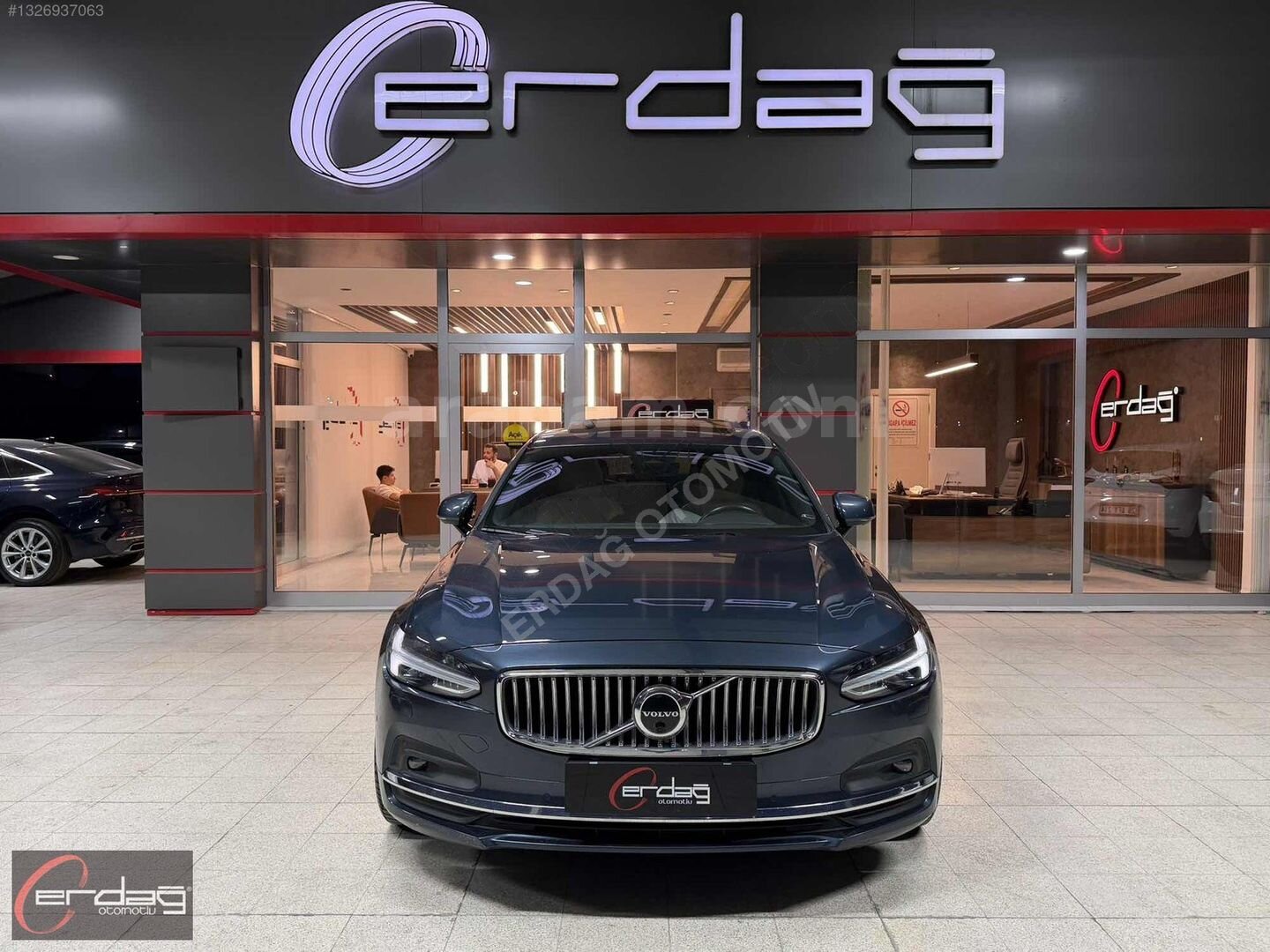 Galeriden Volvo S90 2.0 D B5 Plus Bright 2021 Model Eskişehir 127.000 km Mavi 2