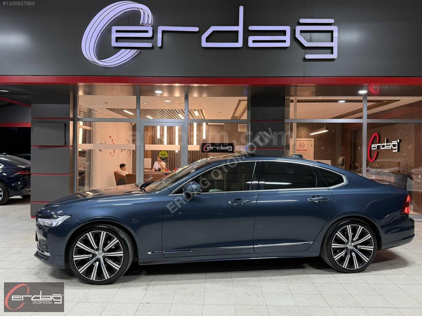Galeriden Volvo S90 2.0 D B5 Plus Bright 2021 Model Eskişehir 127.000 km Mavi 3