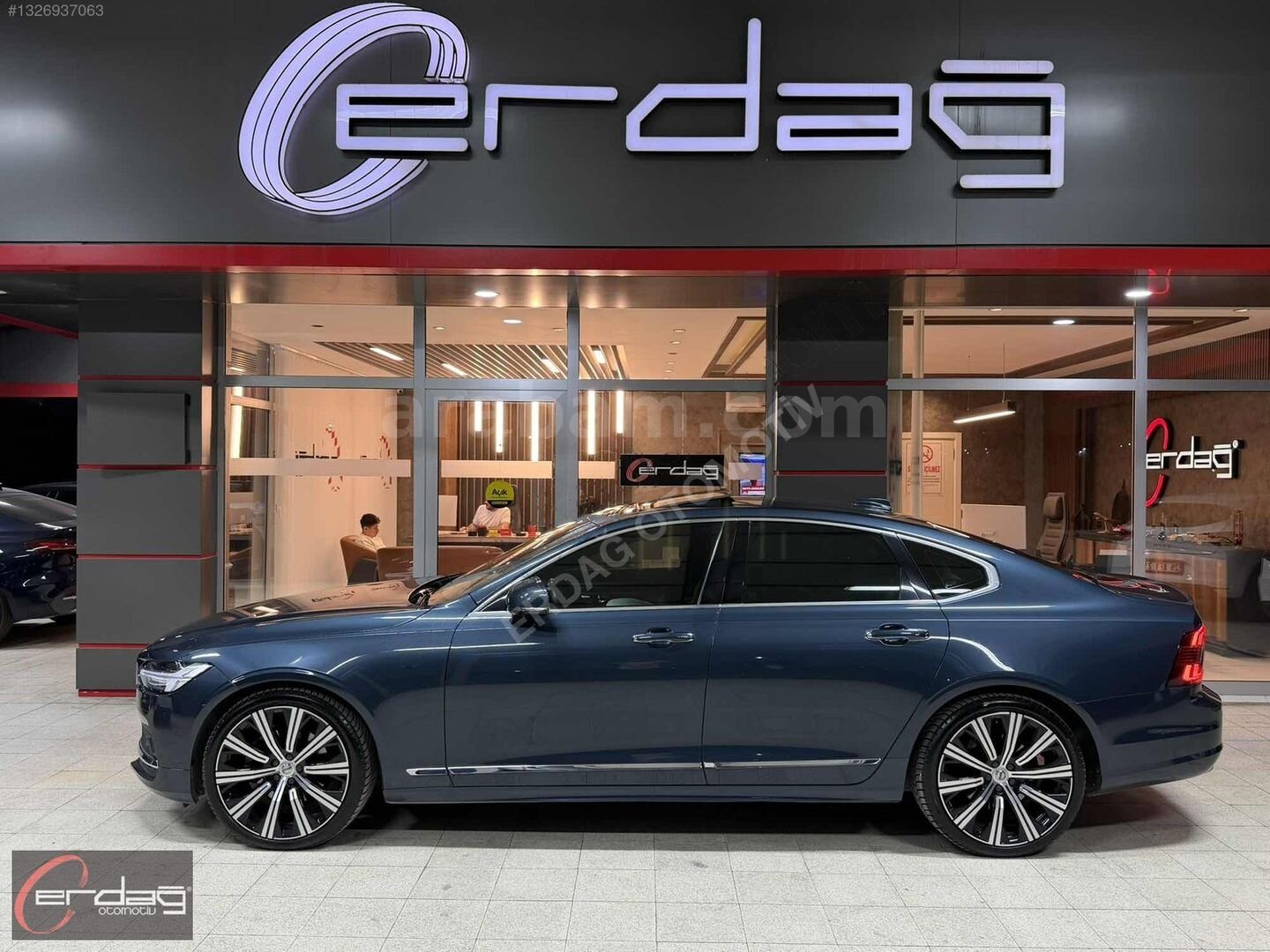 Galeriden Volvo S90 2.0 D B5 Plus Bright 2021 Model Eskişehir 127.000 km Mavi 7