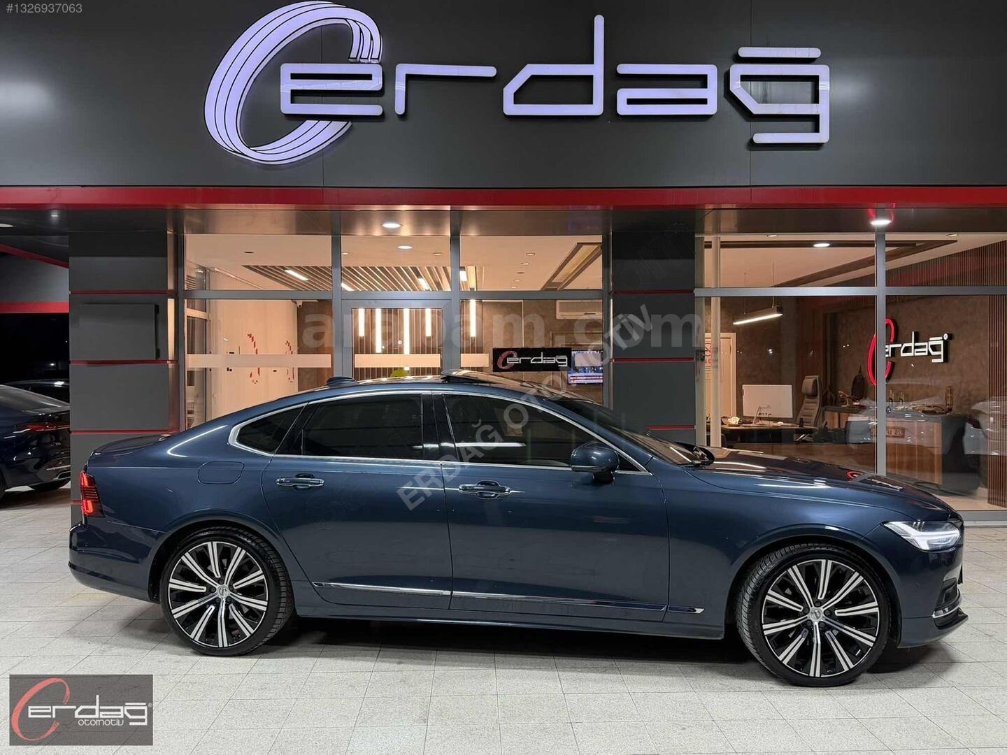 Galeriden Volvo S90 2.0 D B5 Plus Bright 2021 Model Eskişehir 127.000 km Mavi 1
