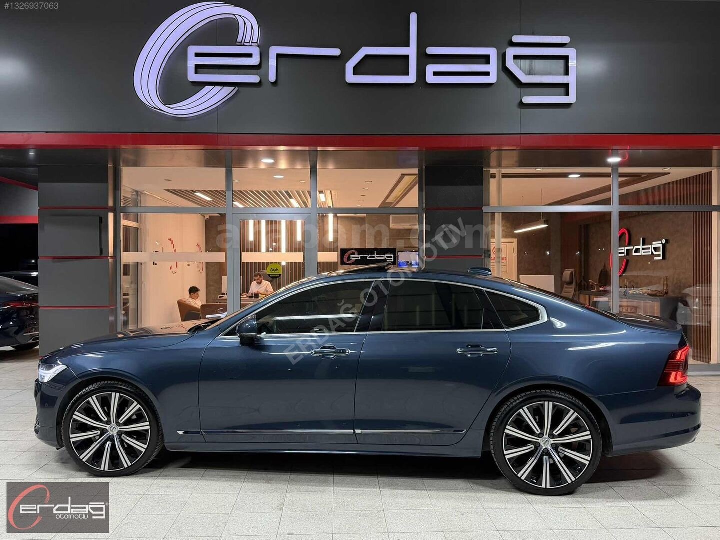 Galeriden Volvo S90 2.0 D B5 Plus Bright 2021 Model Eskişehir 127.000 km Mavi 4