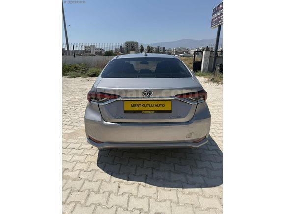 2021 model Toyota Corolla Hybrit 75 bin km