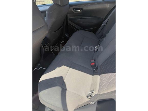 2021 model Toyota Corolla Hybrit 75 bin km