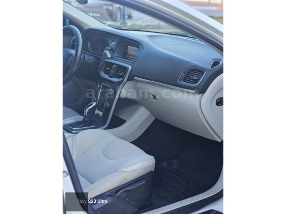 2015 MODEL VOLVO V40 PREMİUM PAKET