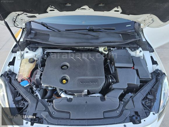 2015 MODEL VOLVO V40 PREMİUM PAKET