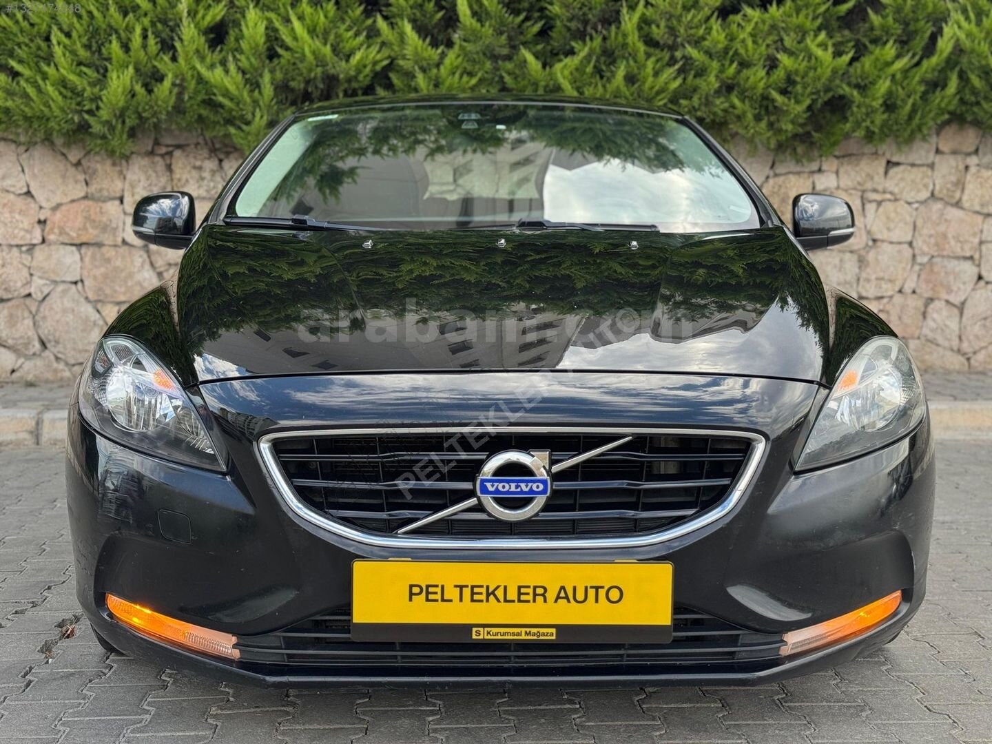 Galeriden Volvo V40 1.6 D 2013 Model İzmir 200.000 km Siyah 1