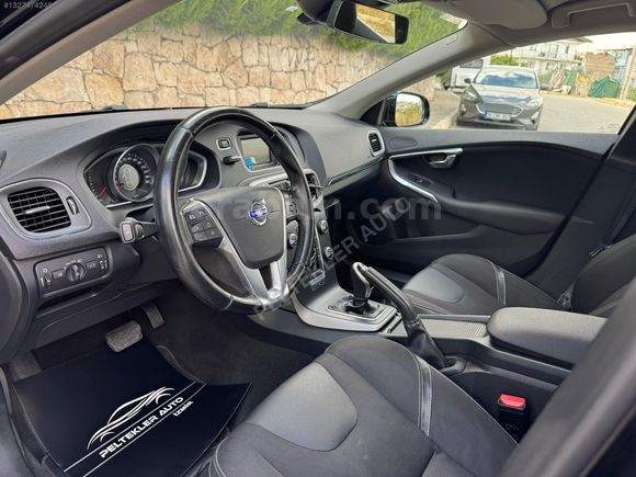 VOLVO V40 DEĞİŞEN YOK 2013 MD TERTEMİZ