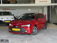TOYOTA-COROLLA-1.8 HYBRİD FLAME XPACK CAM TAVAN GARANTİLİ