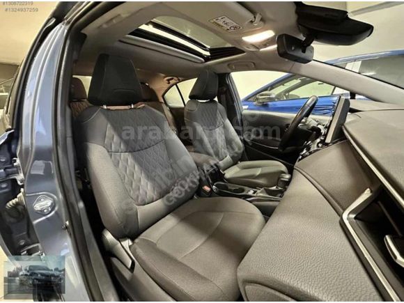 2022 COROLLA FLAME X-PACK 130 BİN KM DE SANROFLU
